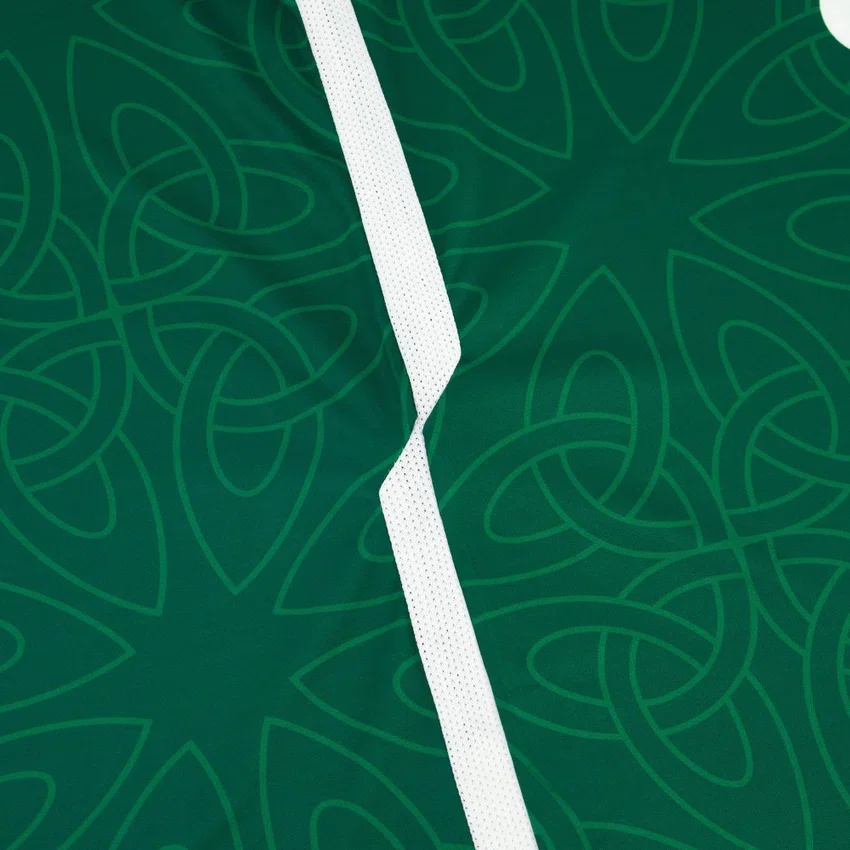 Irland Cricket-Nationalmannschaft 2026/28 ODI Junior Langarm-Hemd Irland Cricket-Nationalmannschaft 2026/28 ODI Junior Langarm-Hemd