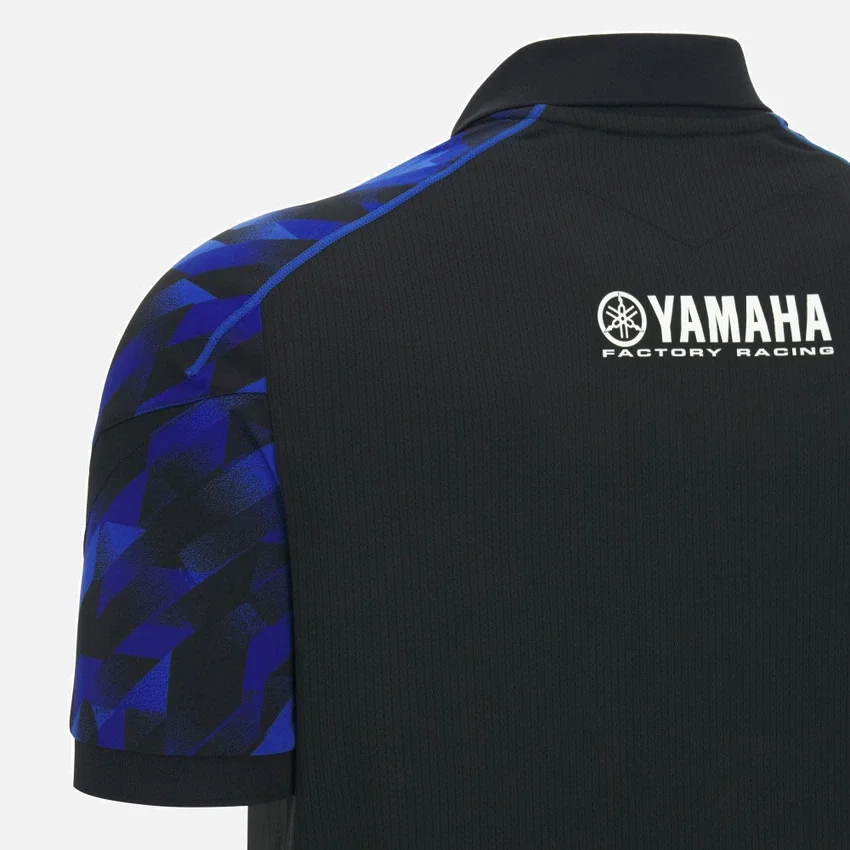 Monster Energy Yamaha MotoGP 2026 Fan Gear Poloshirt – kleinere Grössen Monster Energy Yamaha MotoGP 2026 Fan Gear Poloshirt – kleinere Grössen