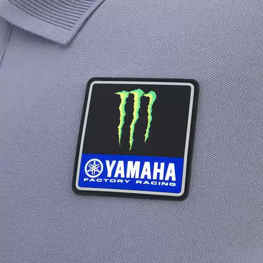 Monster Energy Yamaha MotoGP 2026 Travel Replica Poloshirt – kleinere Grössen Monster Energy Yamaha MotoGP 2026 Travel Replica Poloshirt – kleinere Grössen