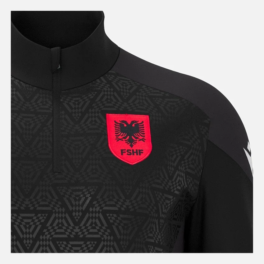 Trainingsoberteil der albanischen Nationalmannschaft FSHF 2026/27 mit 1/4-Reissverschluss Trainingsoberteil der albanischen Nationalmannschaft FSHF 2026/27 mit 1/4-Reissverschluss