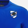 U.C. Sampdoria 2025/26 Athleisure-Reishemd für Erwachsene U.C. Sampdoria 2025/26 Athleisure-Reishemd für Erwachsene